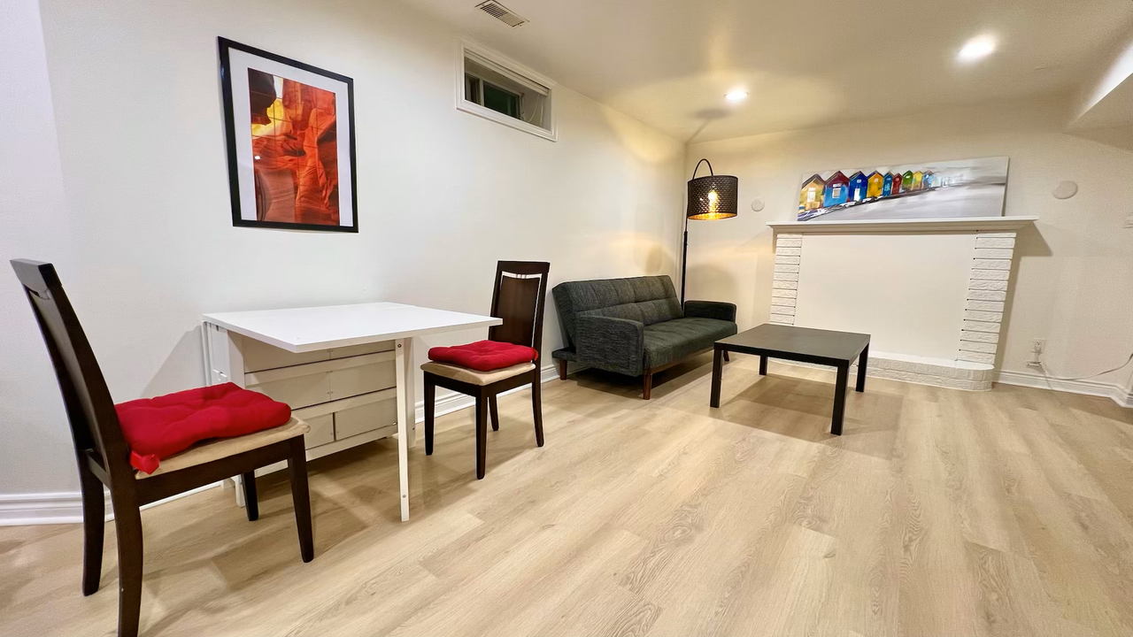 2 Lytton Boulevard - Photo 3 of 7