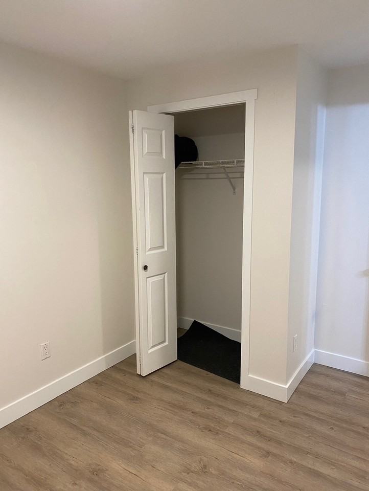 E 50th Ave - Photo 5 of 10