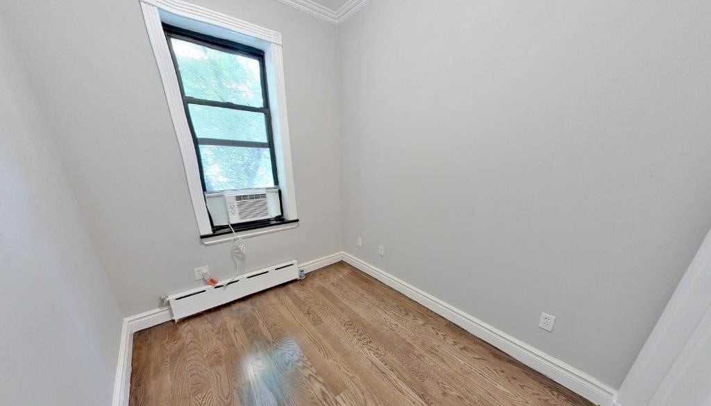230 E 32nd St #1C