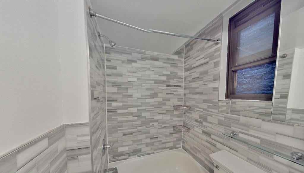 230 E 32nd St #1C - Photo 6 of 6