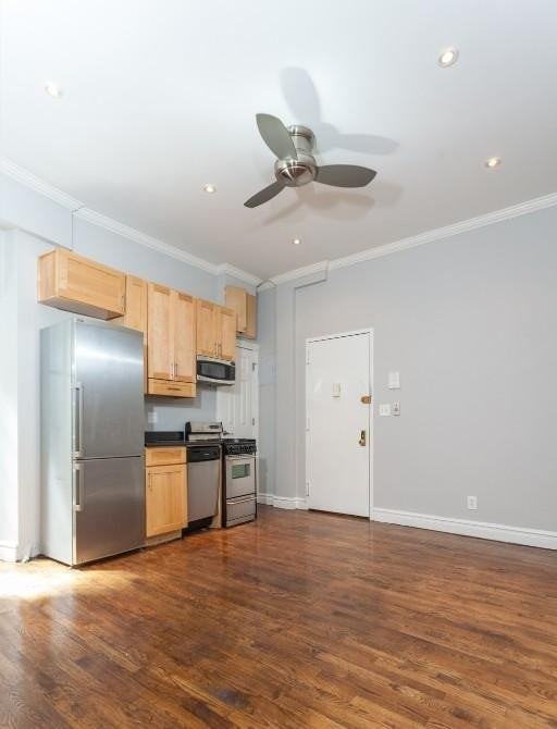 248 Mott St #9 - Photo 3 of 4