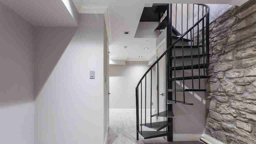 Mott St #1RS - Photo 4 of 11