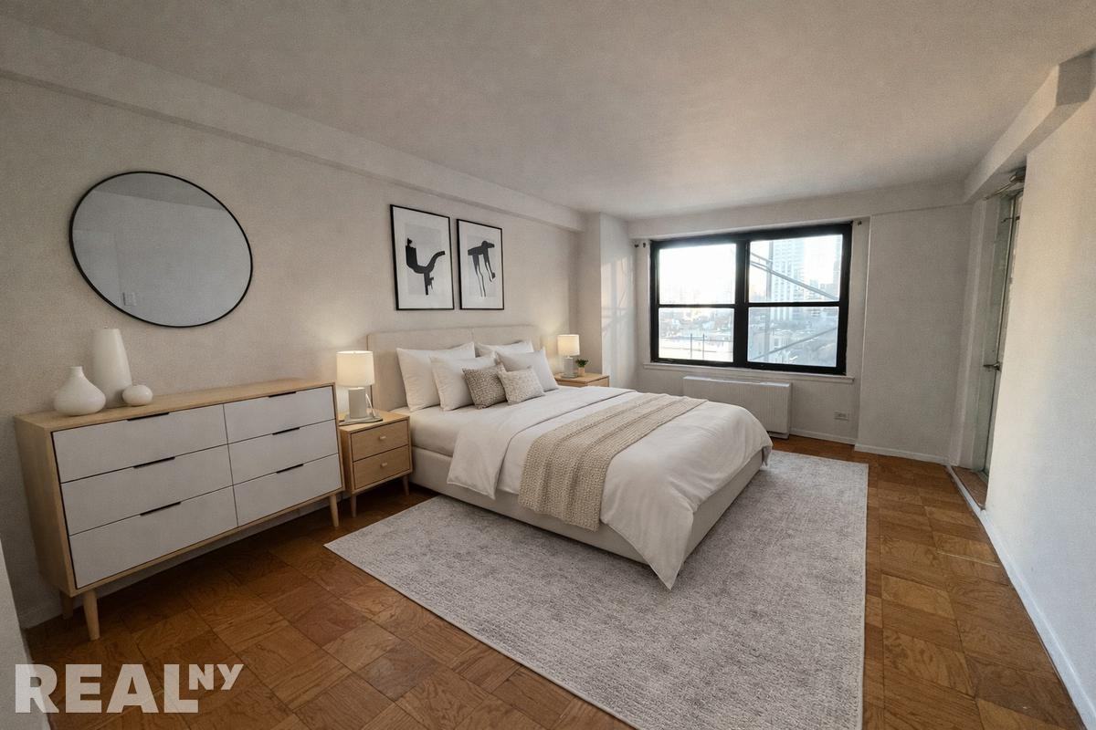 240 E 82nd St #12B - Photo 2 of 10