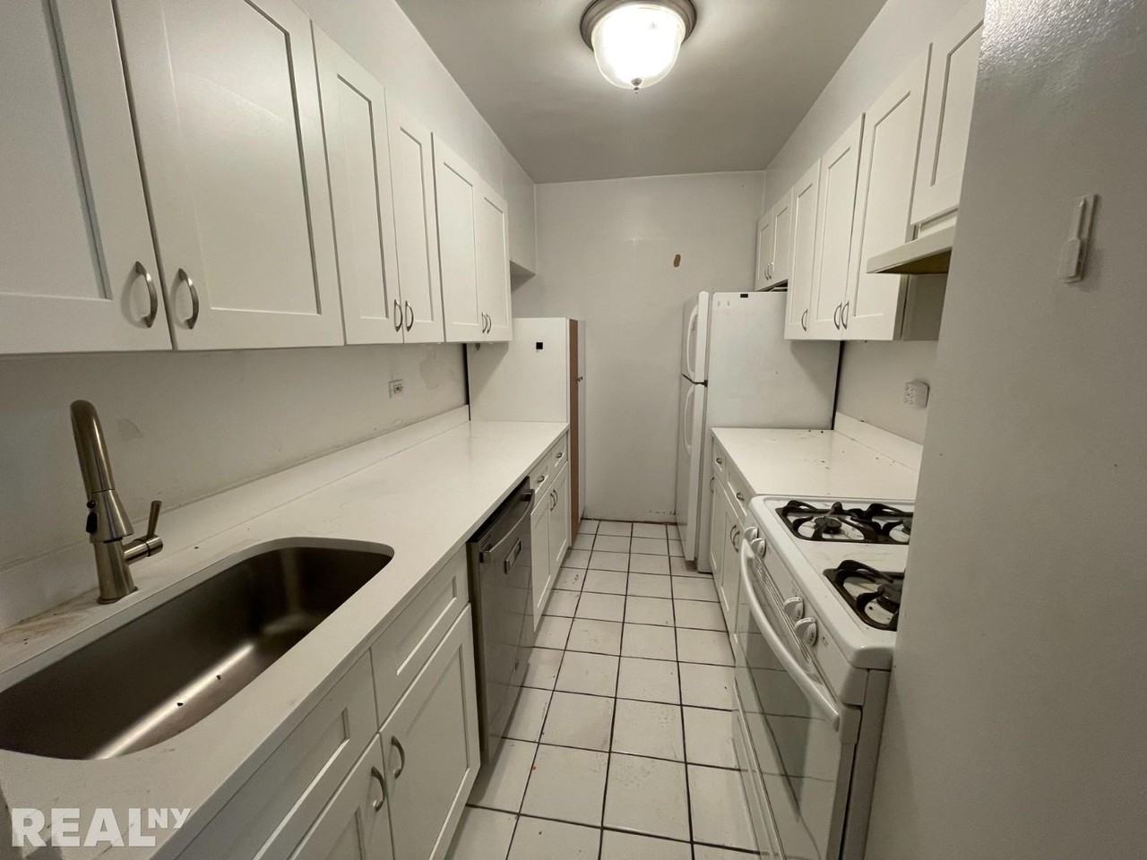 240 E 82nd St #12B - Photo 6 of 10