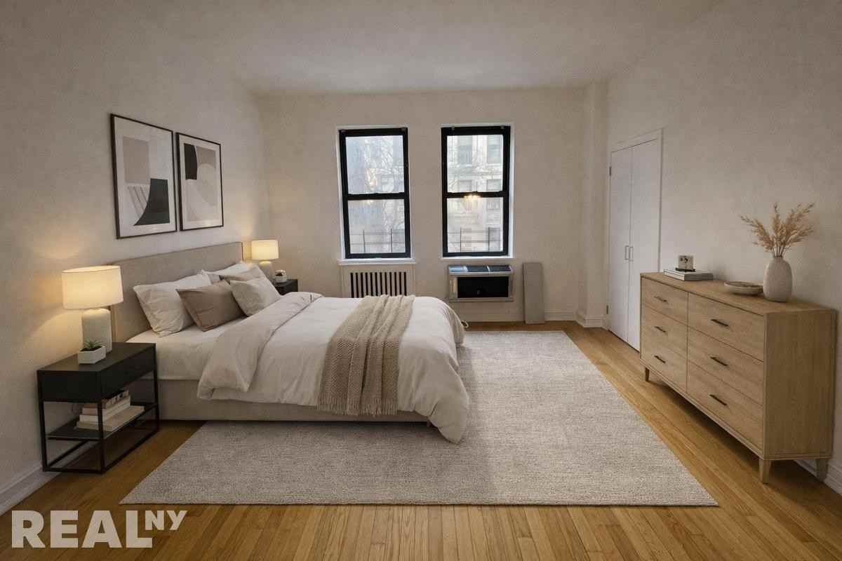 235 E 46th St #4G - Photo 2 of 8