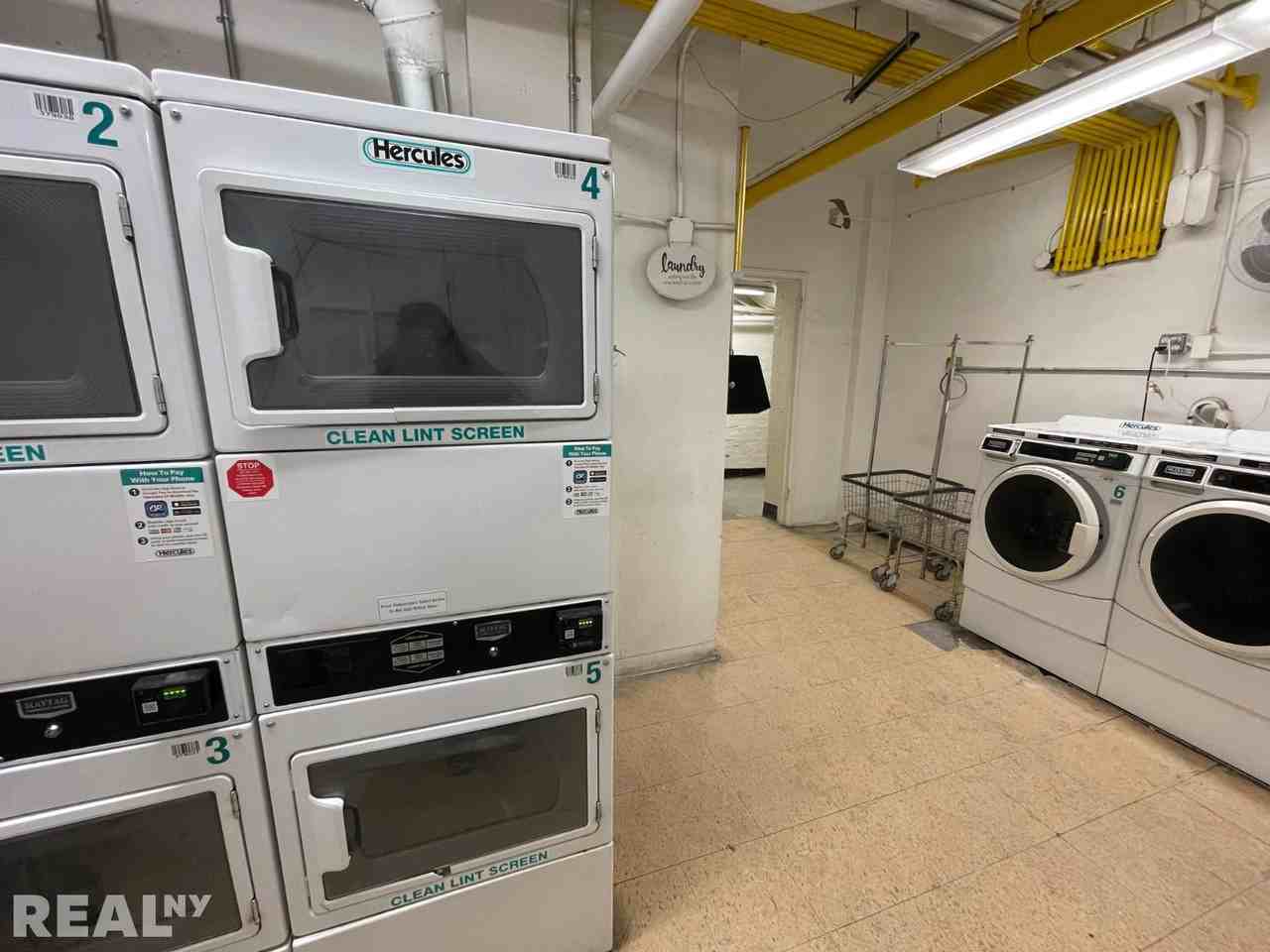 235 E 46th St #4G - Photo 6 of 8