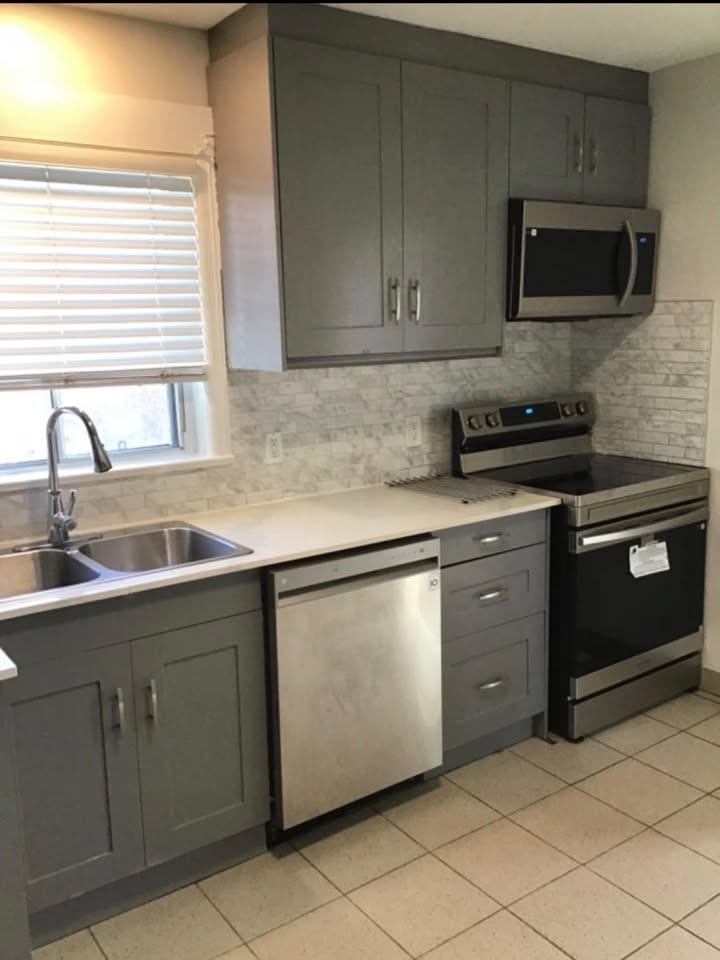 76 Holmstead Avenue - Photo 3 of 10