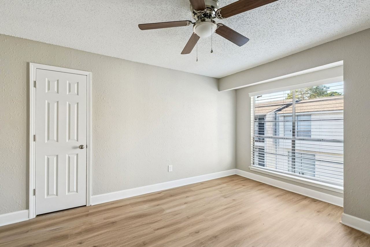 Bellecour Crossing - Photo 6 of 50