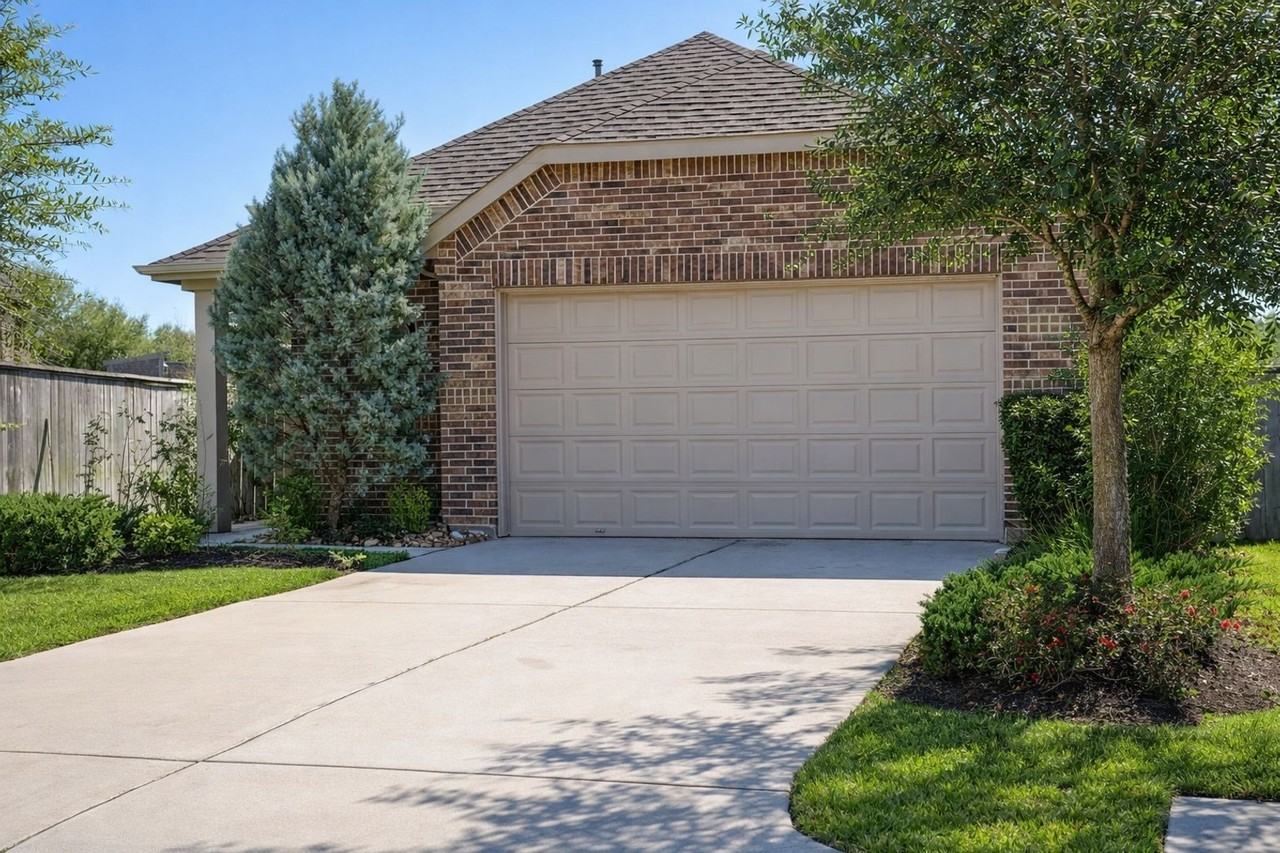 137 Emory Birch Dr - Photo 4 of 30