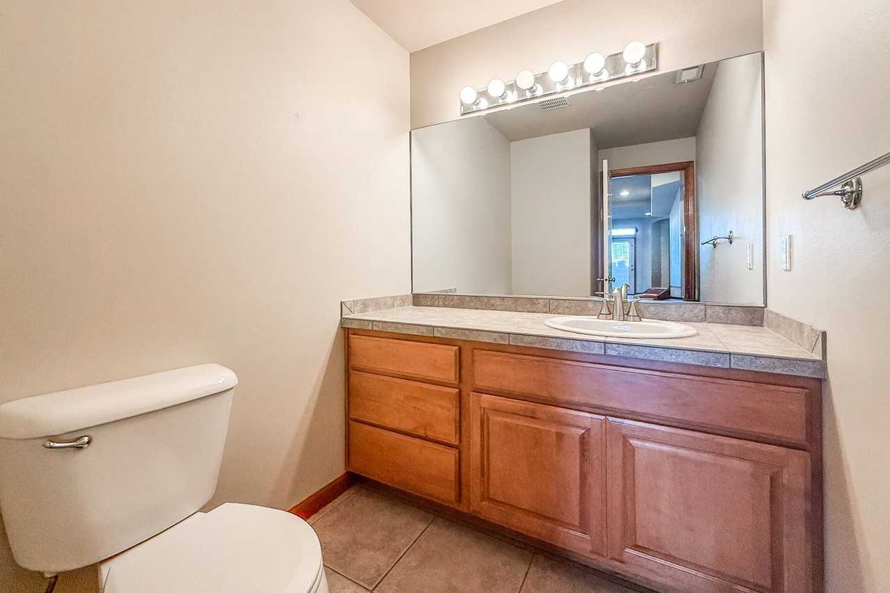 3558 Waterford St - Photo 6 of 30