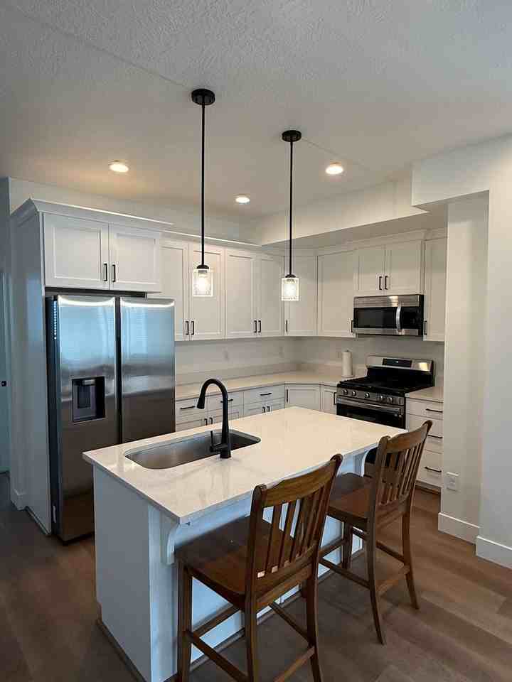 144 E Abbeville Ct - Photo 3 of 23