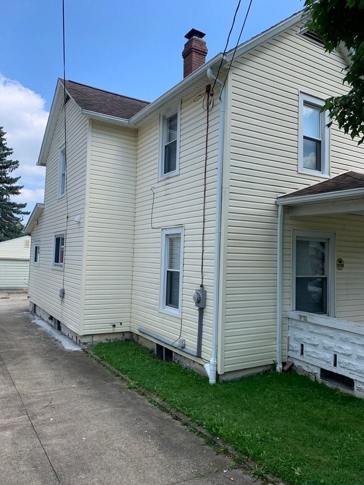 201 16th St Nw - Photo 3 of 10