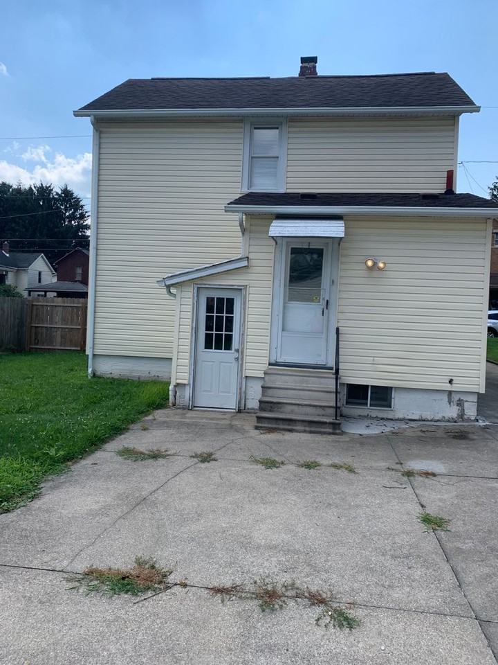 201 16th St Nw - Photo 4 of 10