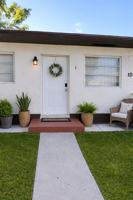 featured image of 10 Little Ave