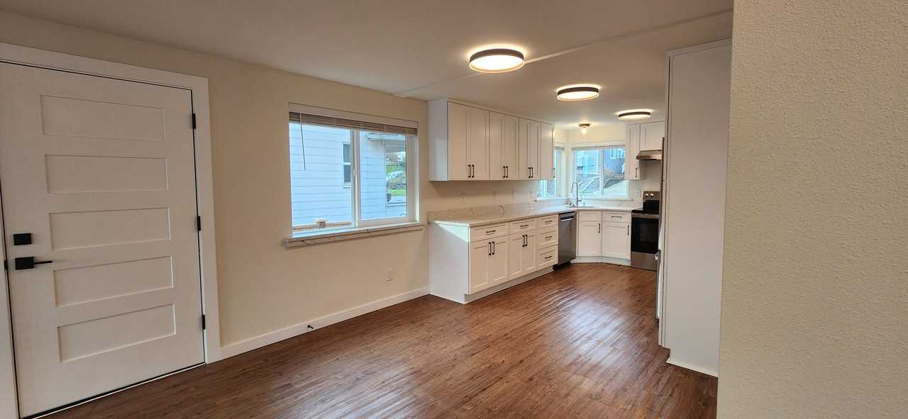 3213150 - Photo 6 of 43