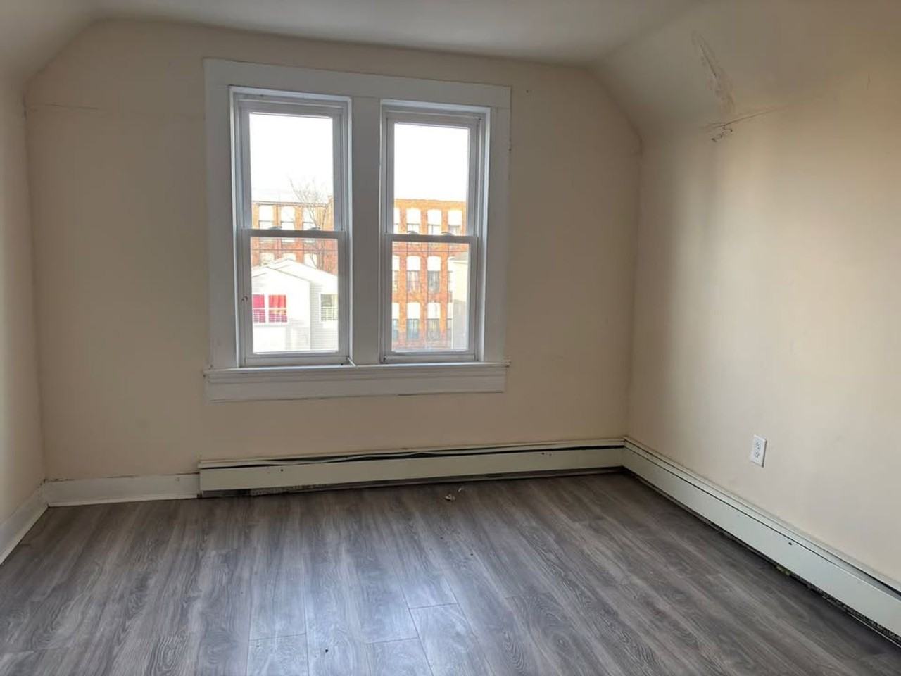 356 Hamilton Ave - Photo 2 of 6