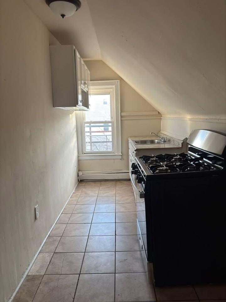 356 Hamilton Ave - Photo 5 of 6