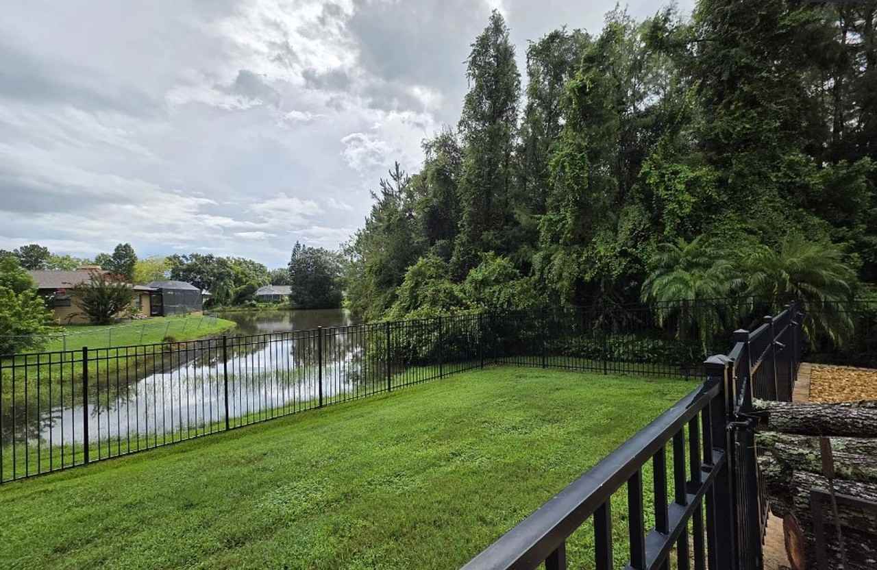 4326 Oklawaha Ln - Photo 7 of 35