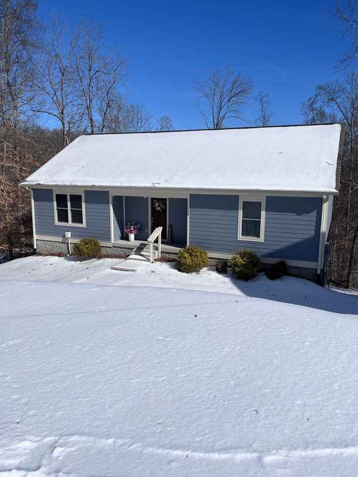 509 Hickory Cir - Photo 2 of 21