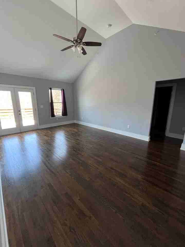 509 Hickory Cir - Photo 3 of 21