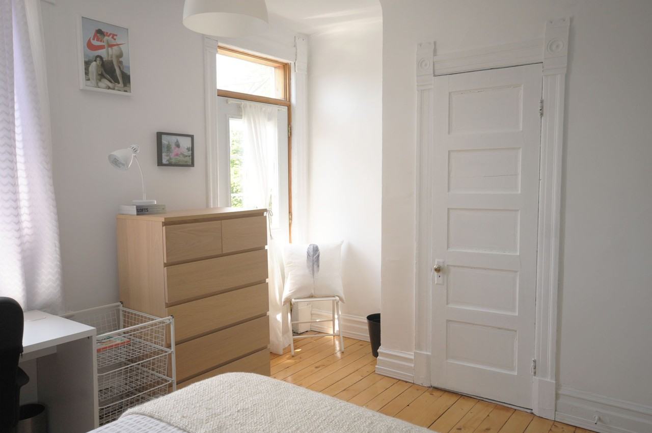 Av. Coloniale & Rue Roy E #45CO - Photo 6 of 15