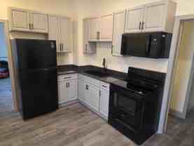 295 Pleasant St ##3 - Photo 1 of 1