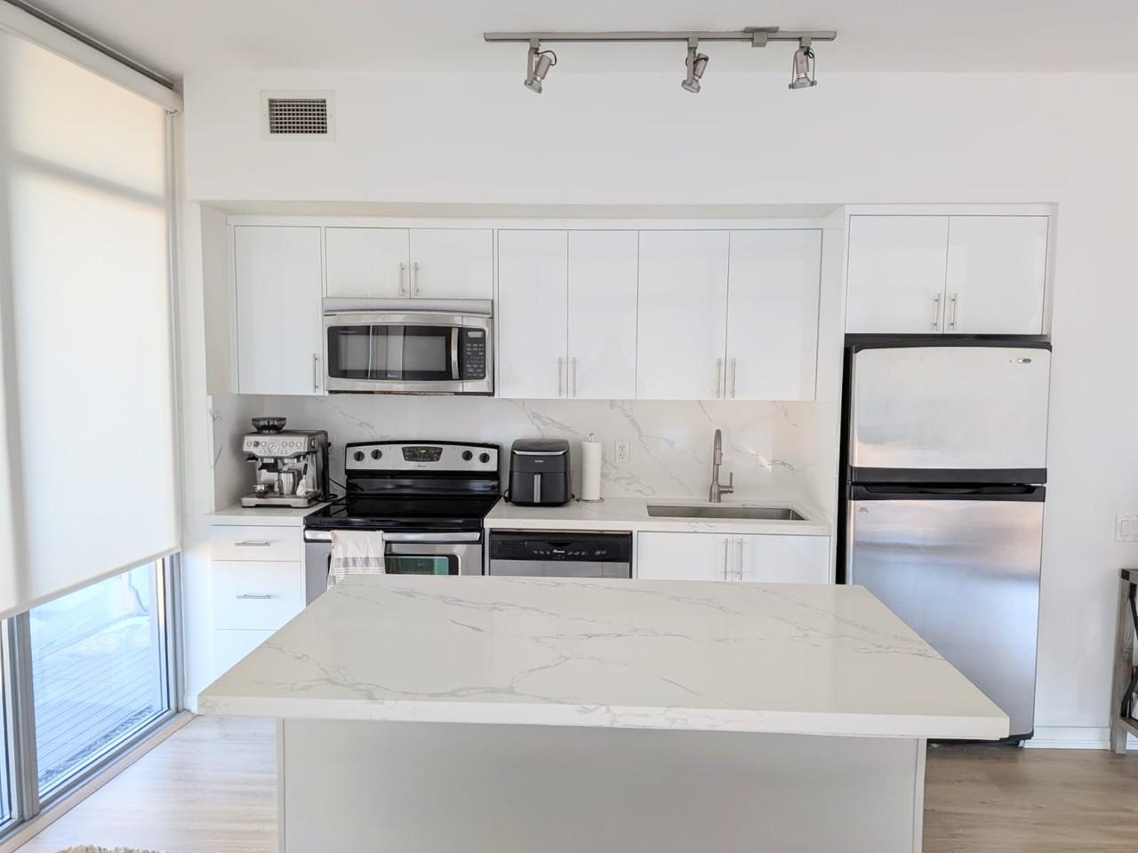 103 The Queensway - Photo 5 of 12