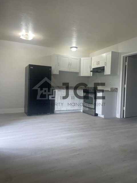 330 Sw 19th St #5 - Photo 2 of 5