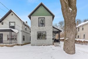 featured image of 51 Colfax St Ne