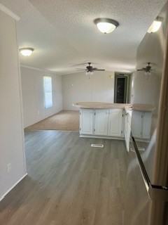 321 Empire Dr - Photo 2 of 14