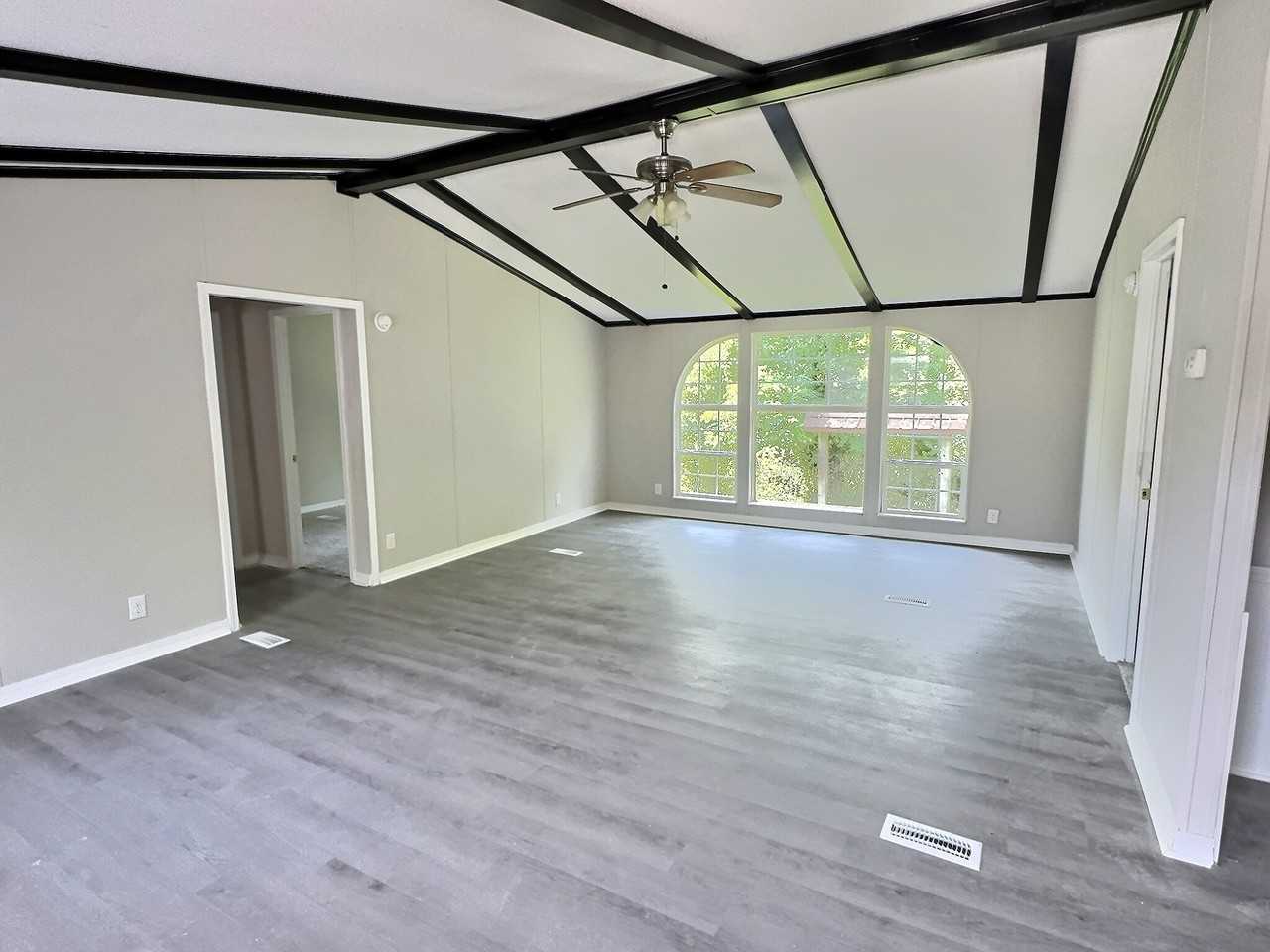 953 Lucky Ln - Photo 6 of 14