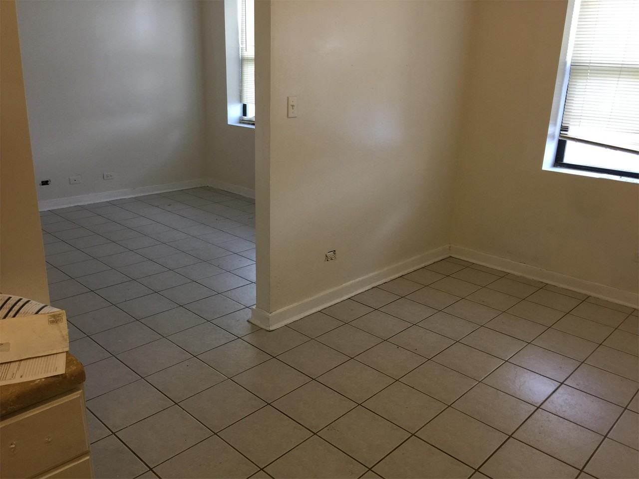 6701 S Parnell Ave #4 - Photo 7 of 9