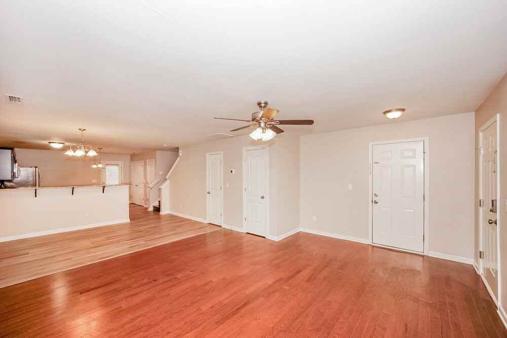 4202 Broadstairs Dr - Photo 7 of 17