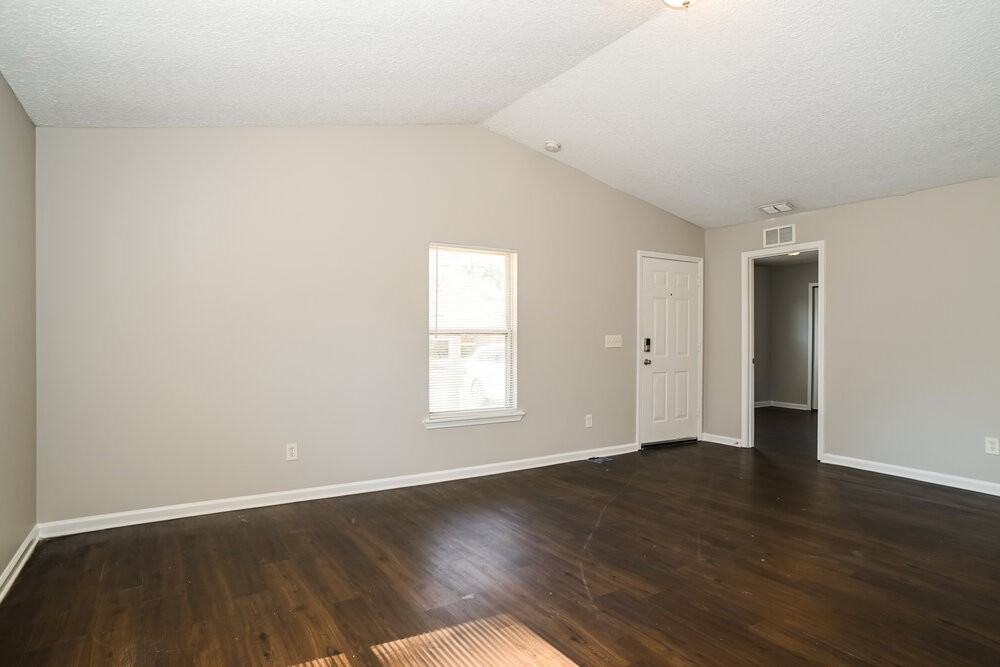 9105 11th Ave - Photo 4 of 16