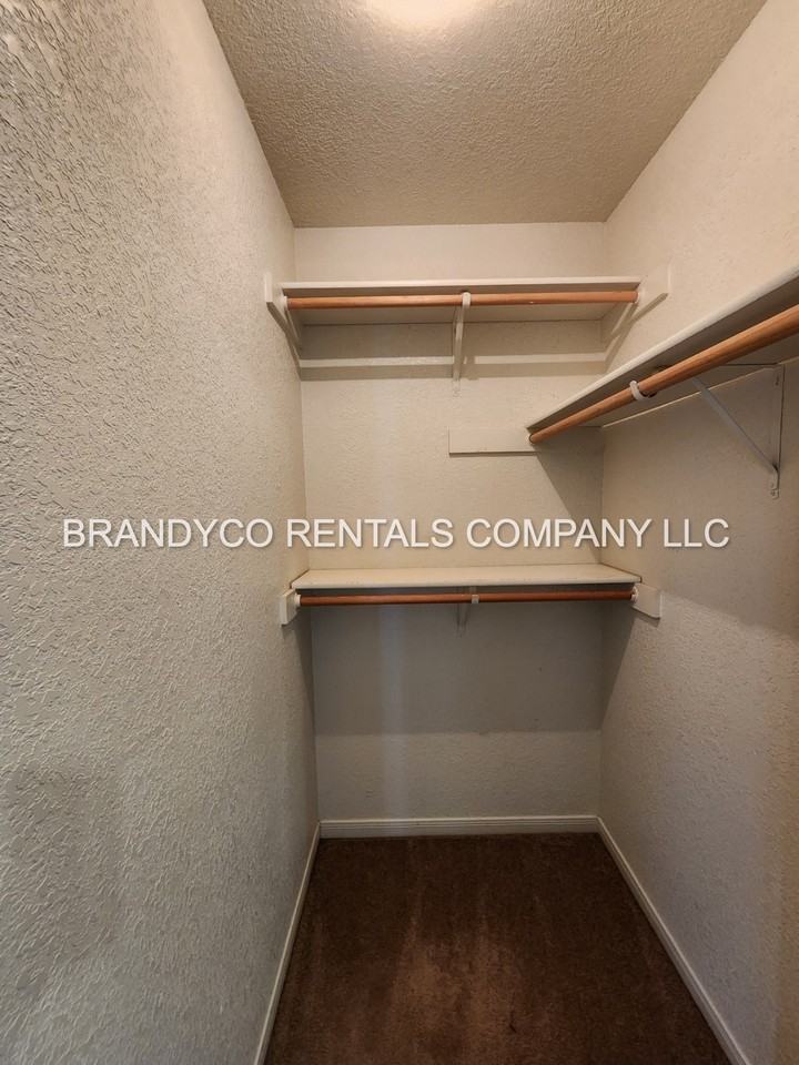 4600 Acorn Creek Trl #1 - Photo 6 of 14