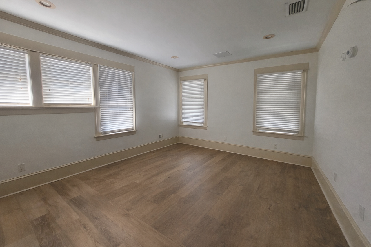 1613 King St #1613 - Photo 3 of 13