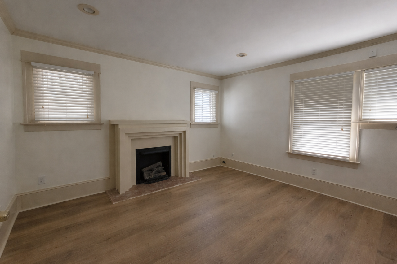 1613 King St #1613 - Photo 4 of 13