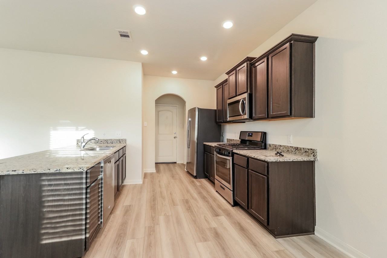 26864 26864 Steinbeck Dr - Photo 6 of 27