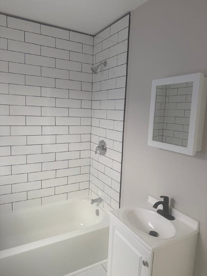 521 Martin Luther King Jr Blvd - Photo 2 of 7