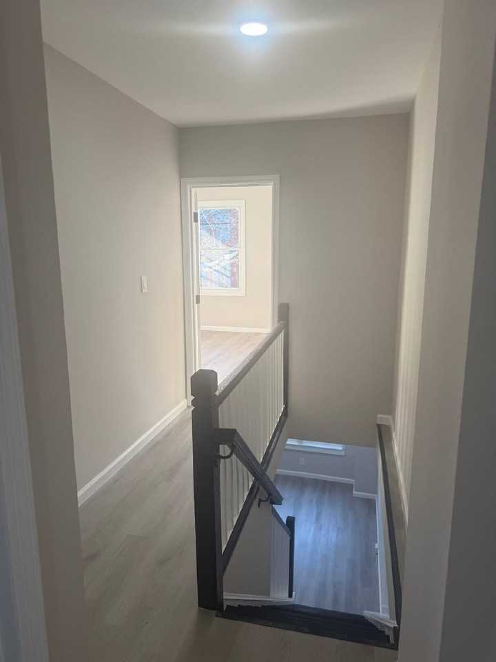 521 Martin Luther King Jr Blvd - Photo 4 of 7