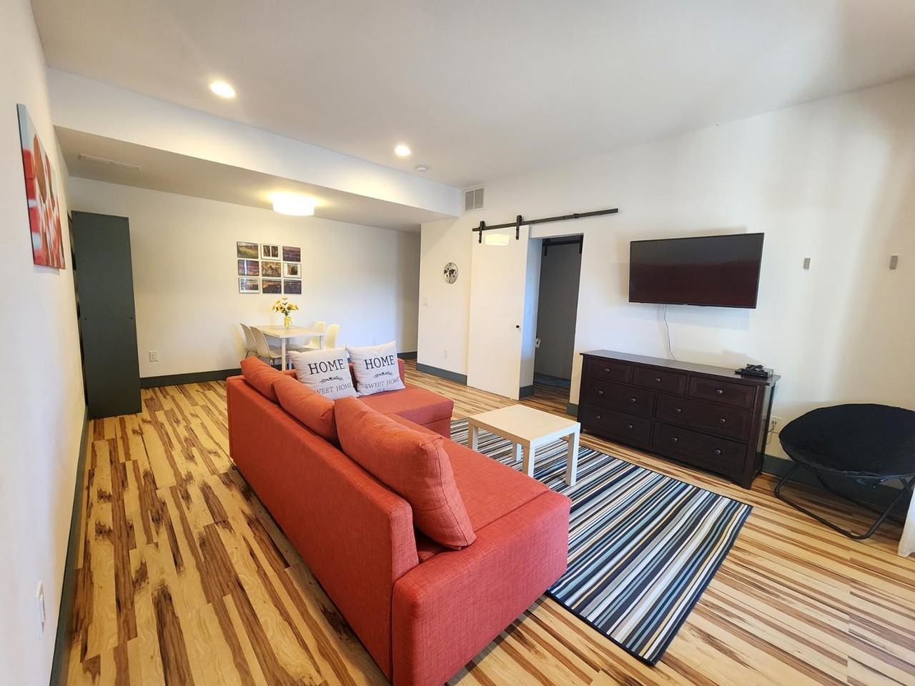 5410 Jarman St - Photo 6 of 19