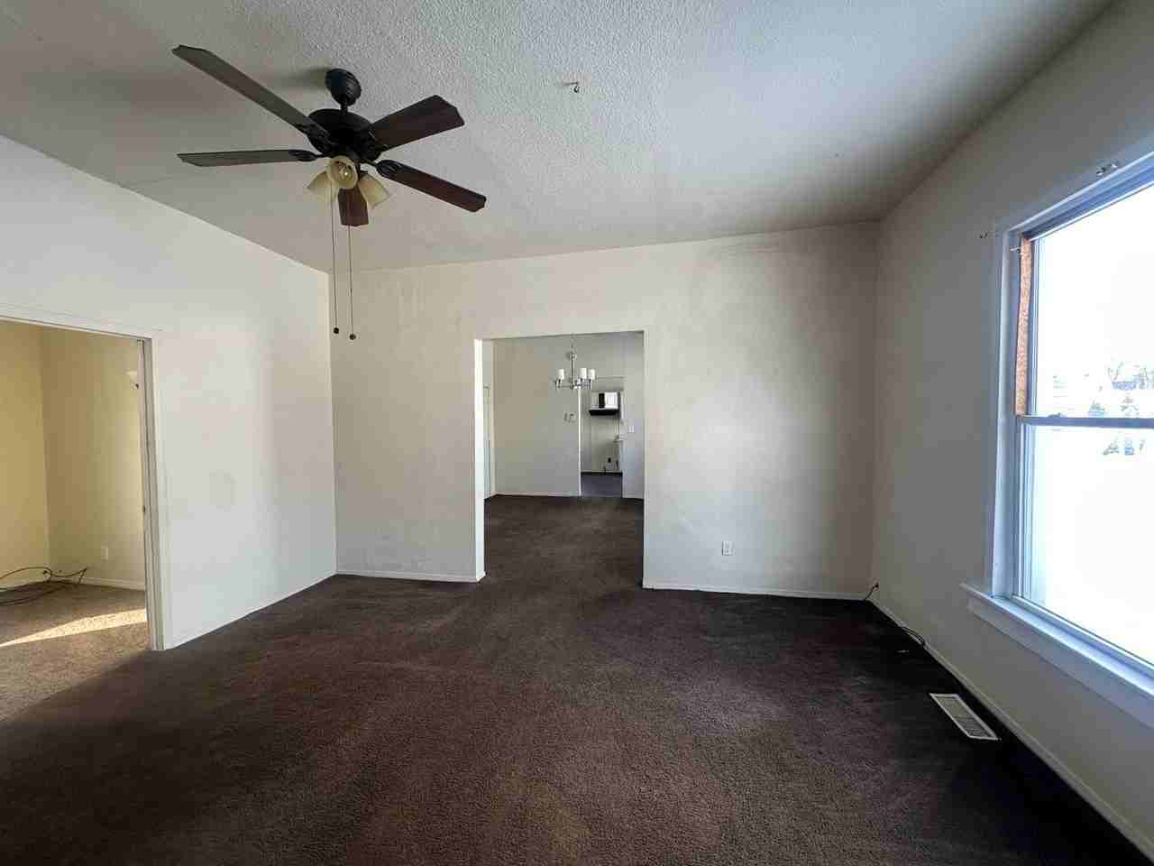 836 Western Ave - Photo 3 of 18