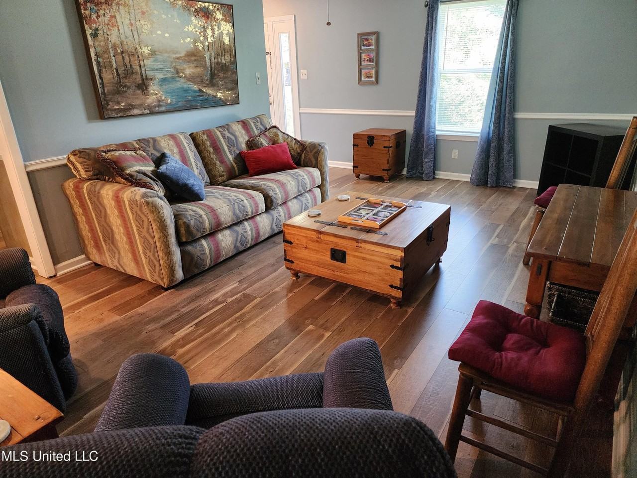 125 Edmund Dr - Photo 7 of 39