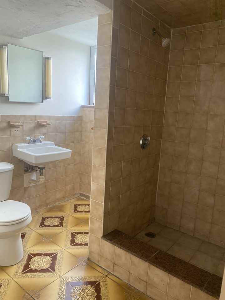 167 College Ave #1 - Photo 6 of 7