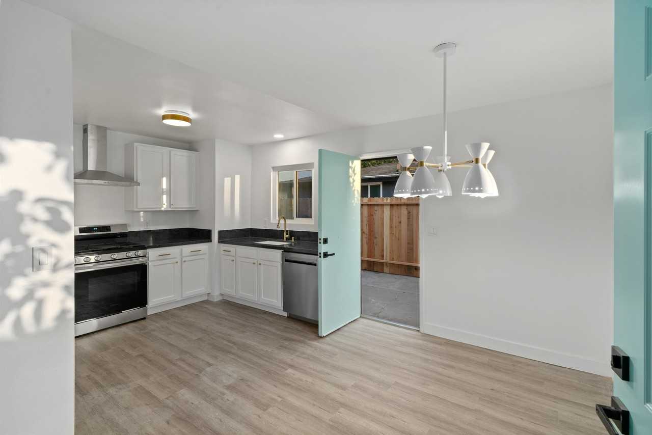 592 Hamilton St #C - Photo 5 of 8