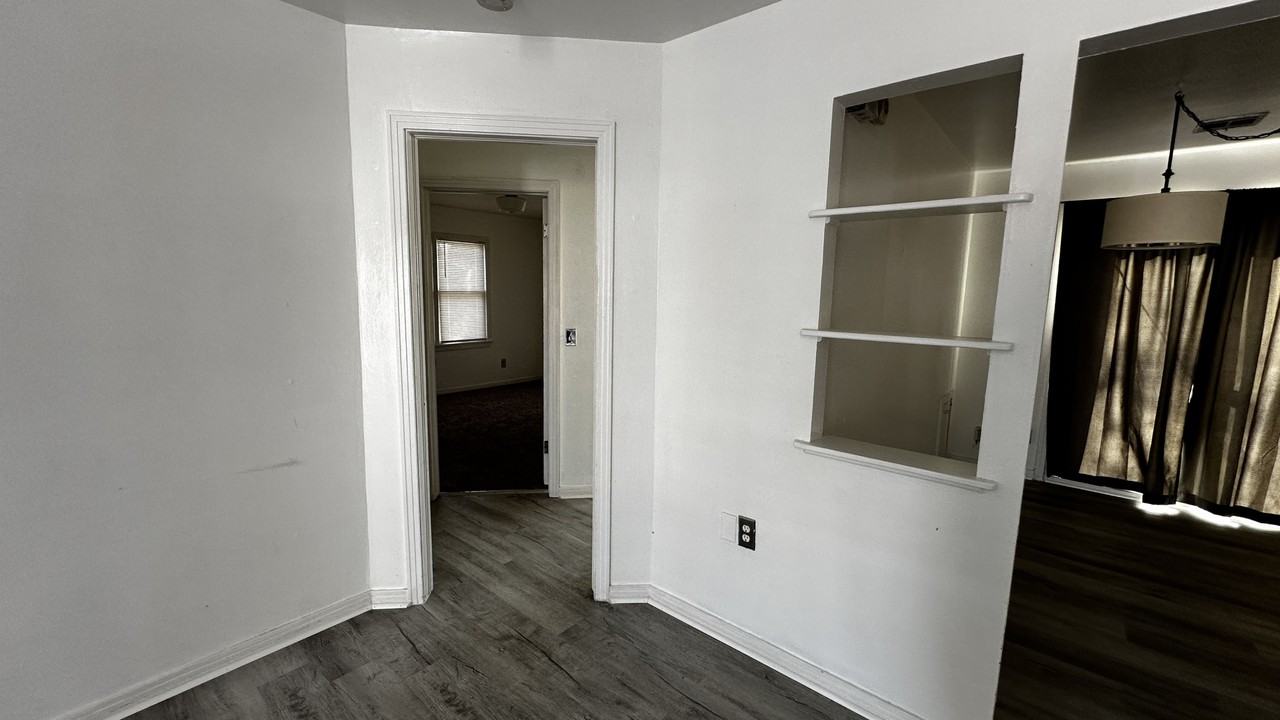 3226 N Nesbitt Ave - Photo 4 of 10