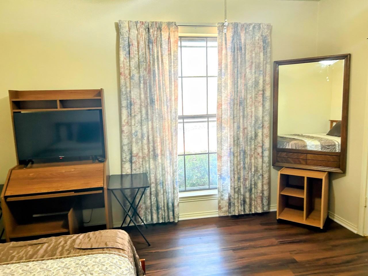 Cambridge Dr - Photo 5 of 10