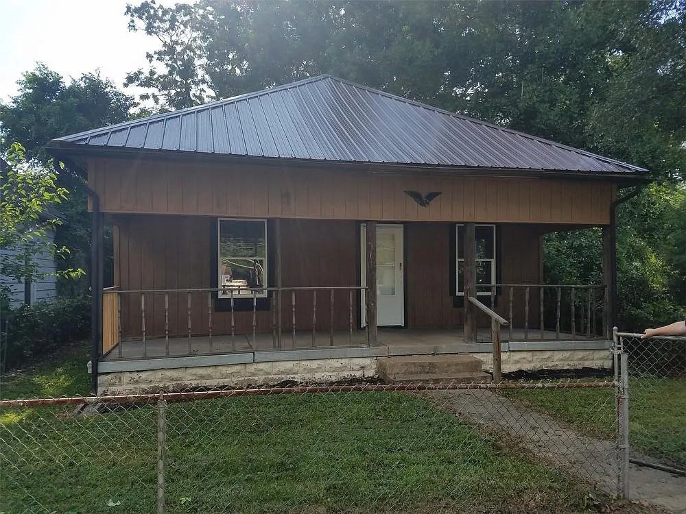 3220 N 24th St #0 - Photo 3 of 27