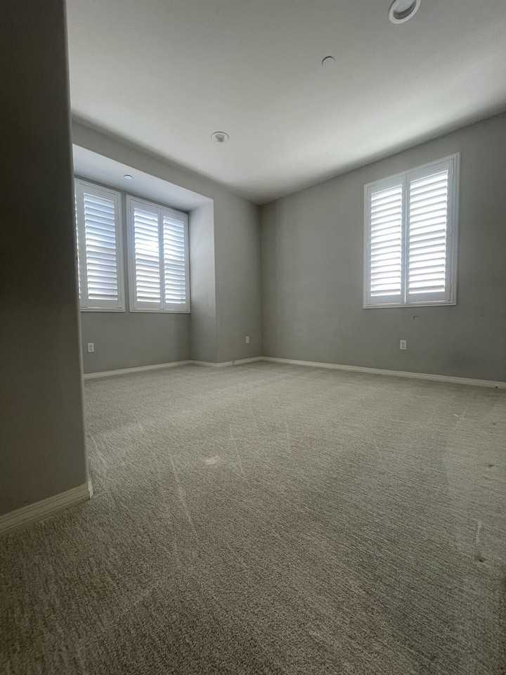 812 S Gladys Ave #1 - Photo 6 of 21