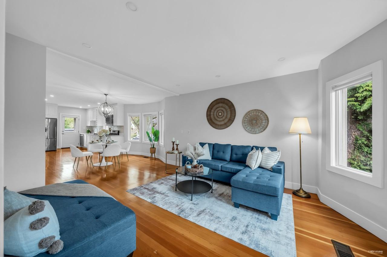 3403 Carolina St - Photo 2 of 50